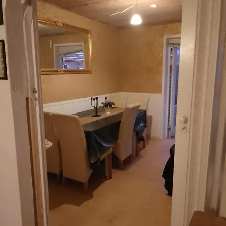 Accommodation *