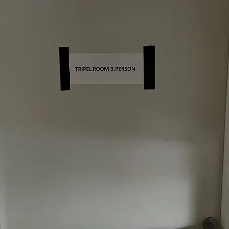 Accommodation *